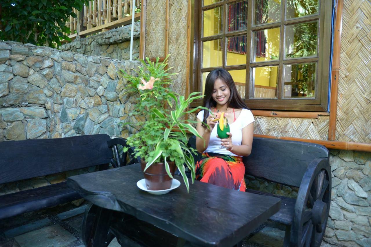 Coco Beach Island Resort Puerto Galera Esterno foto